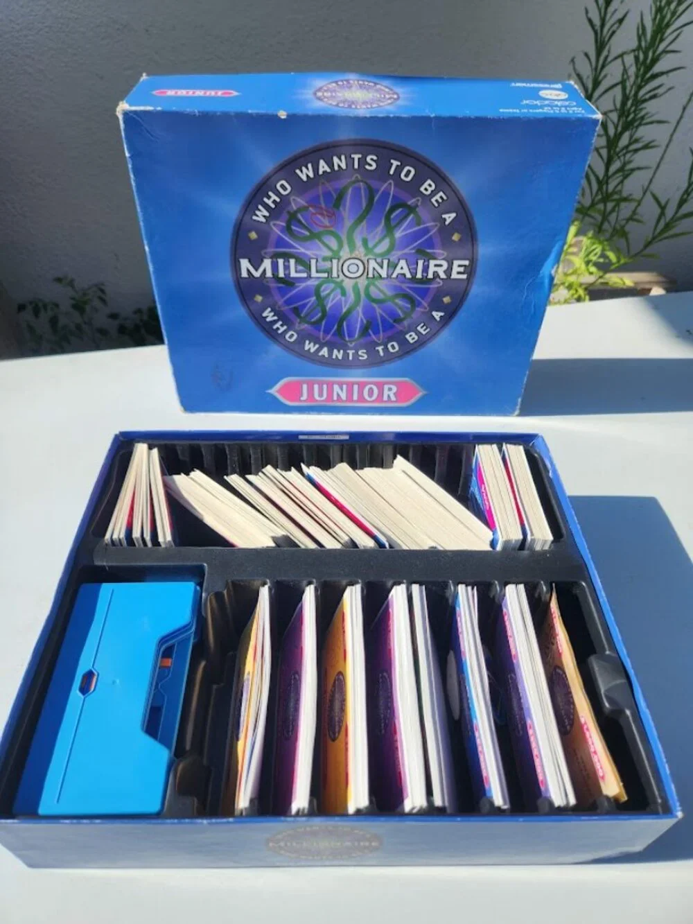 Who Wants to be a Millionaire Junior Edition Board Game Pressman ABC Toy Family